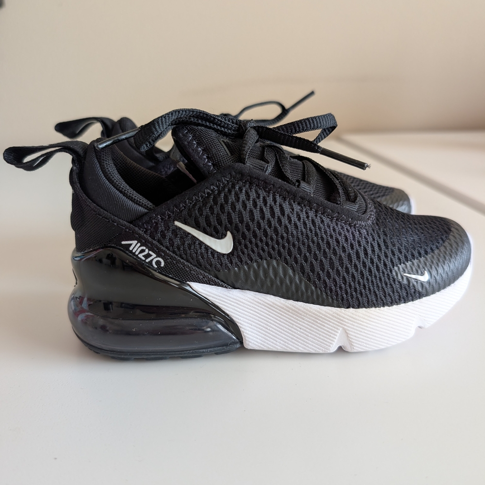Nike AirMax 270 Black Athletic Shoes